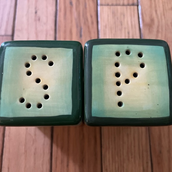 vintage ceramic salt and pepper shakers Rectangle Butterfly Hand Painted - Picture 2 of 8